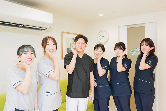 スタッフ集合写真