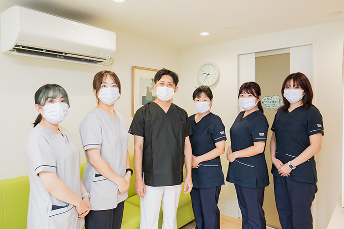 スタッフ集合写真